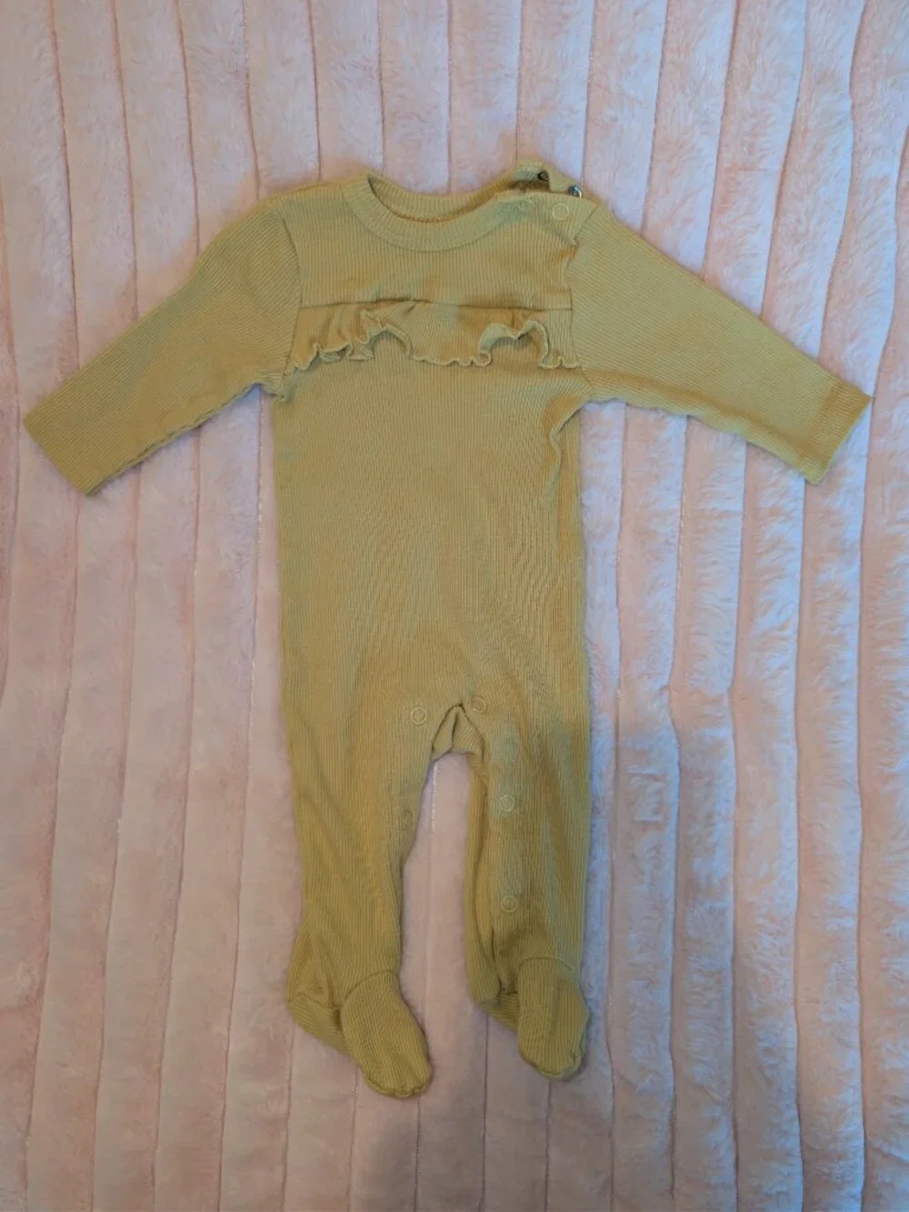 6 Piece Newborn Baby Girl Bodysuit Lot Mixed Brands